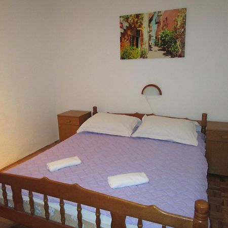 Vuk Apartman Zengg Szoba fotó